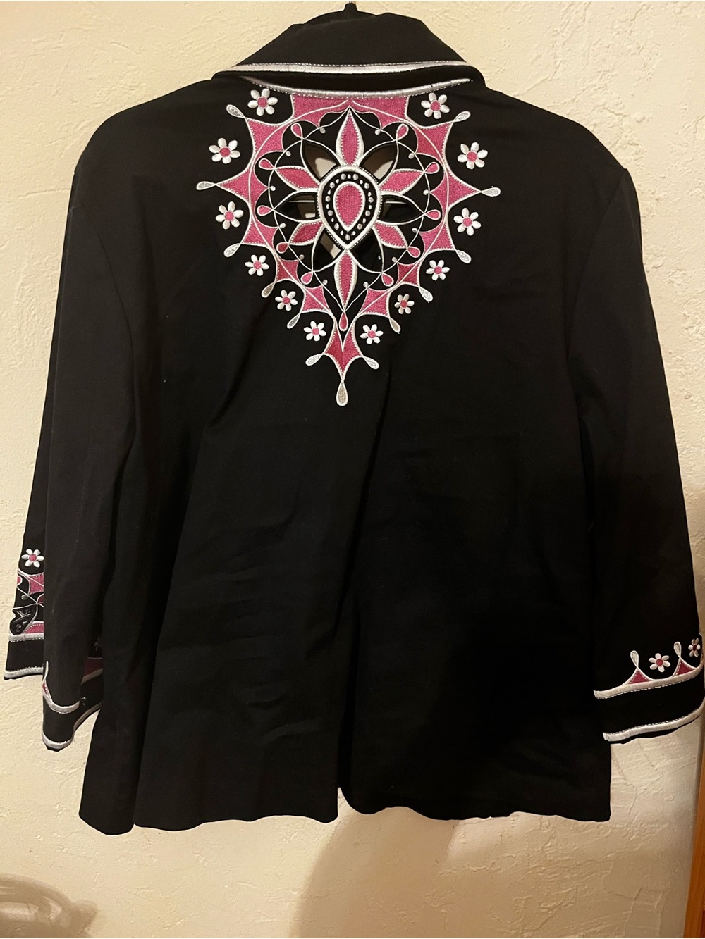 Bob Mackie Wearable Art Vintage Black Jacket with Pink and White Embroidery - Picture 2 of 4